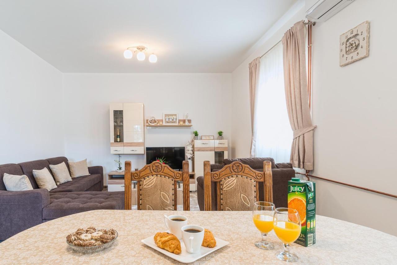 Apartman Tea Privlaka  Exterior photo