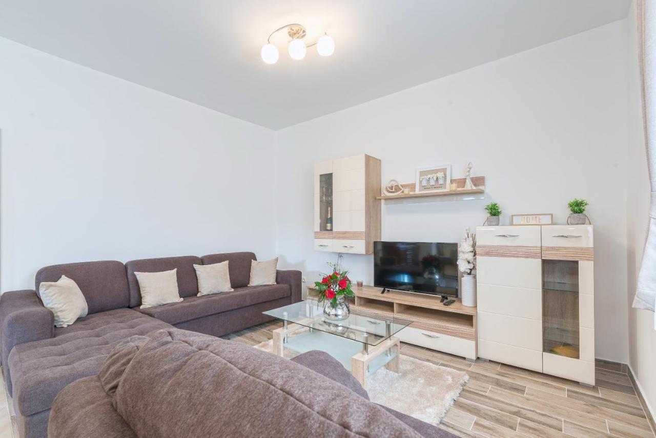 Apartman Tea Privlaka  Exterior photo